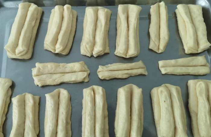 临夏回族厨娘油条教程,油条最简单的做法和配方