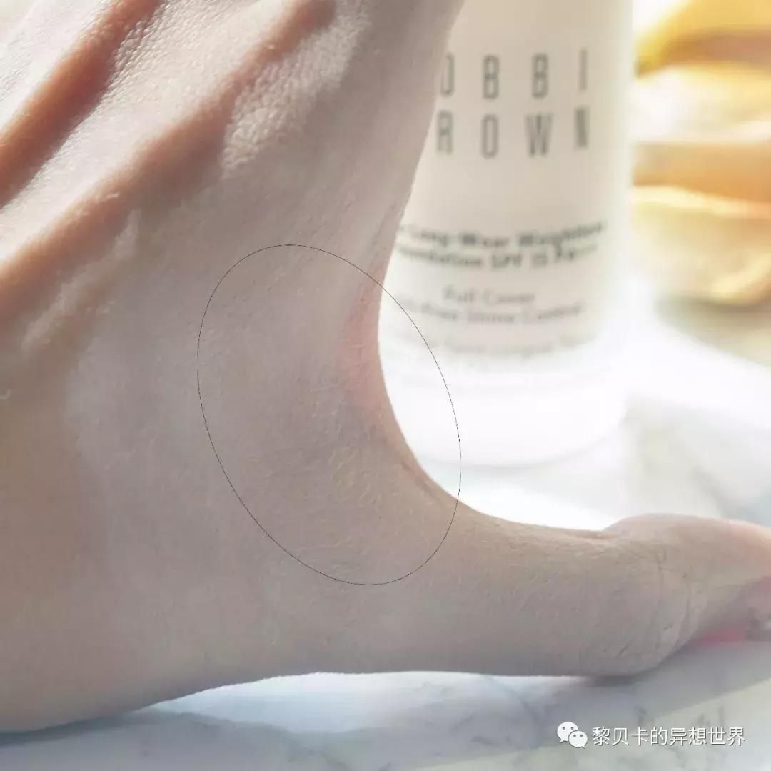 适合夏天用的粉底液遮瑕不脱妆,夏天脸部容易出汗适合哪个粉底液