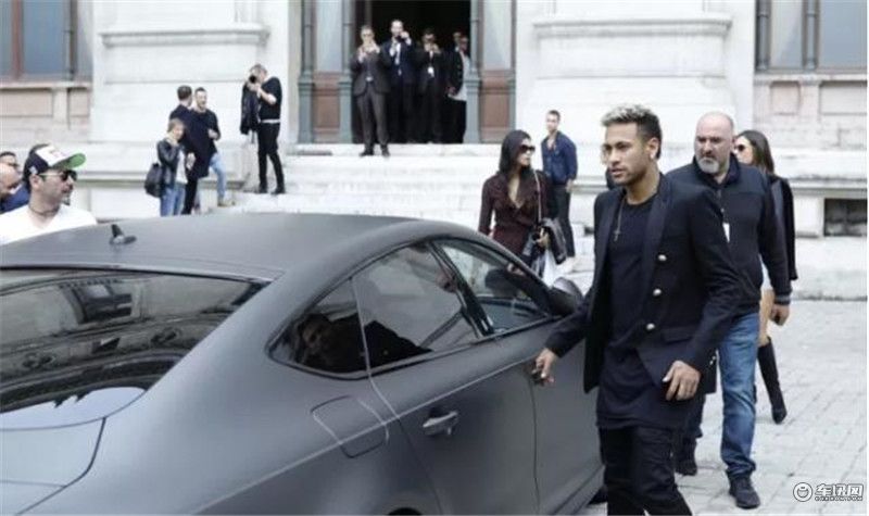 5位世界杯足球巨星都开什么车,各大足球球星都开什么车