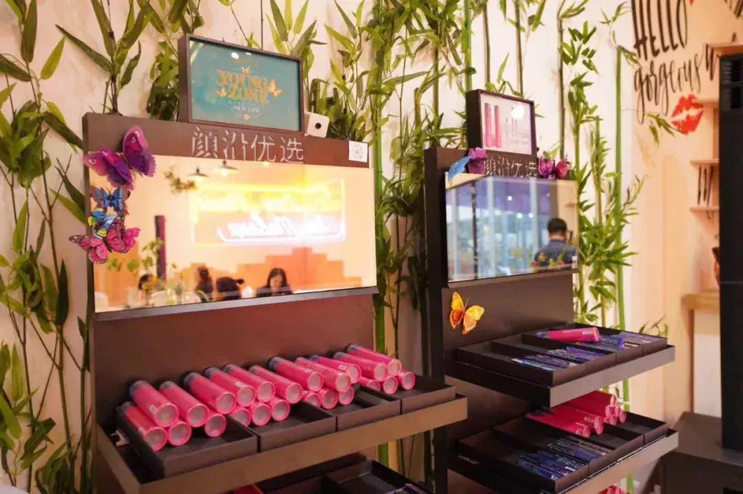 零售界的新鲜产物，Mango智能专柜有什么不一样？