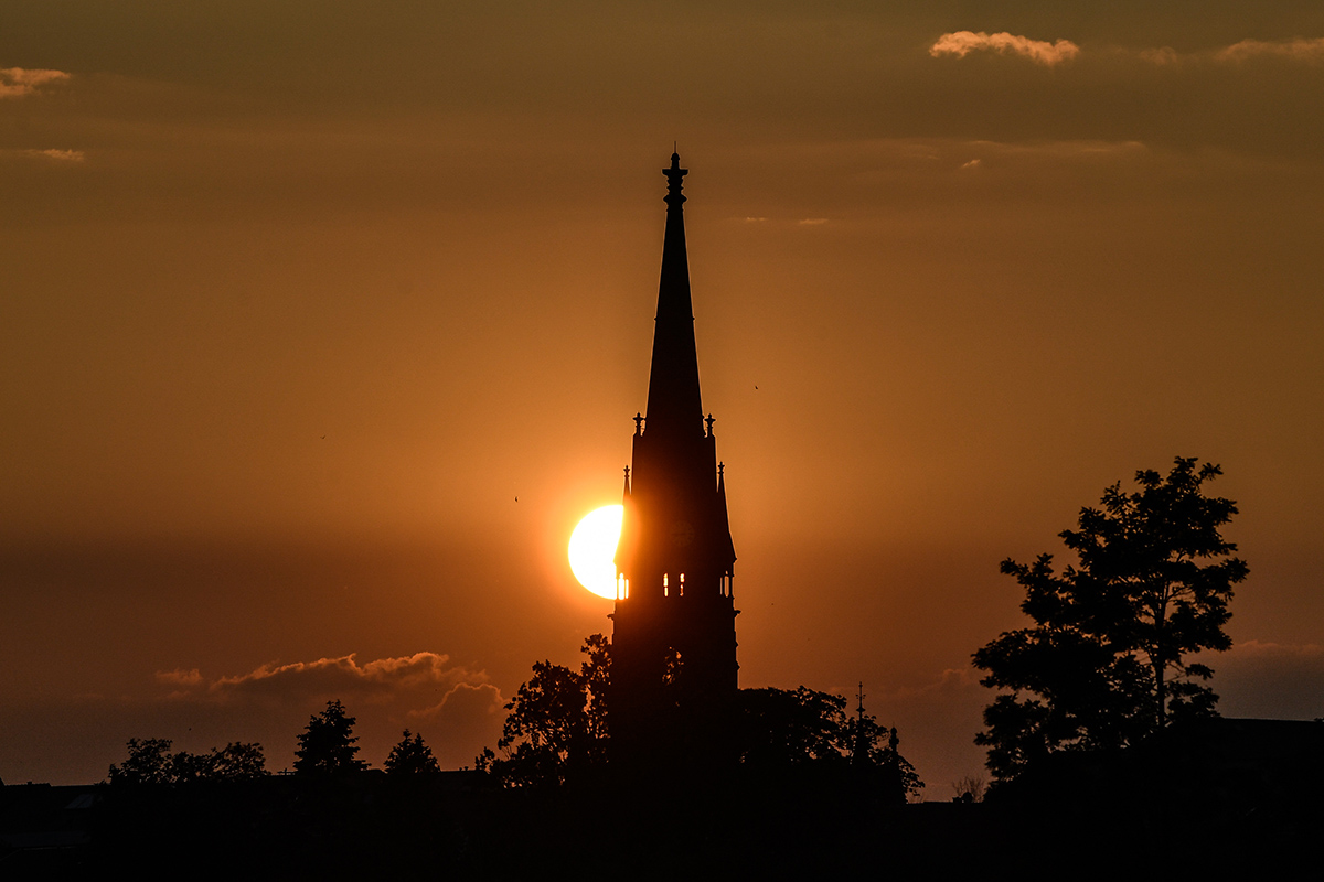 不一样的高温，丹麦平均气温已达到了15℃，超过1889年13.8℃纪录