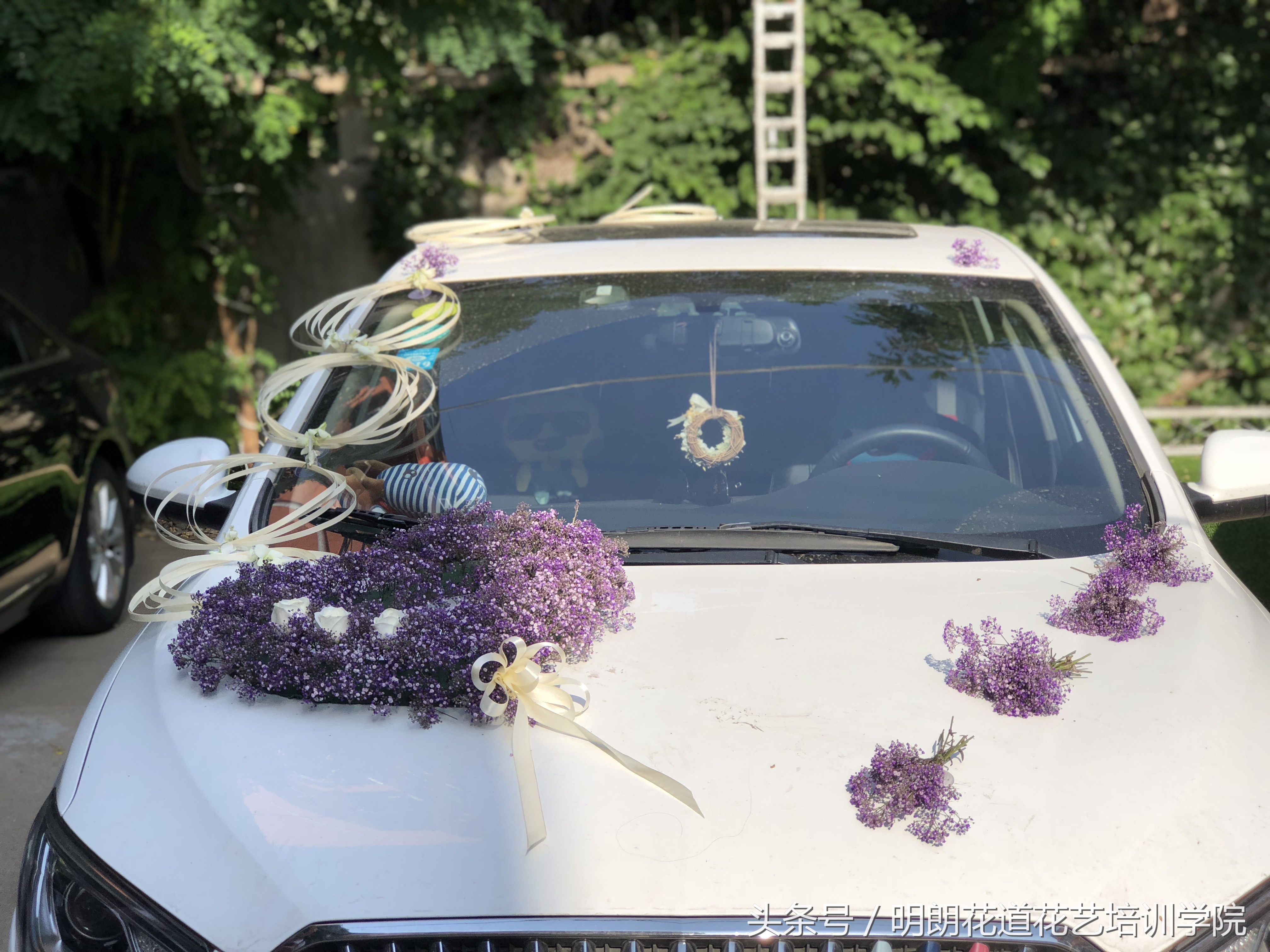 黑色主婚车花艺装饰,中国风婚车花艺教程