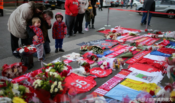 一场冰雹后的惨状,足球比赛被雷击身亡