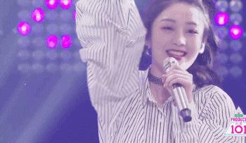 开300万的车，背20万的包，袜子都要1600块，101的姑娘们真有钱啊