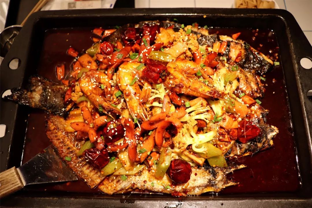 这条烤鱼游遍全北京,这次又来五道口和亦庄啦