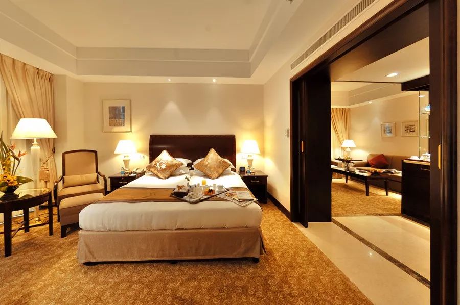 比尔盖茨住过最贵的酒店,上海静安希尔顿大酒店历史