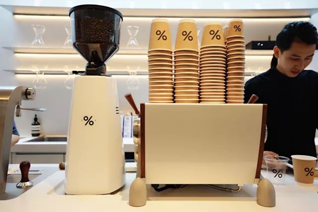 arabica西班牙拿铁冰的还是热的,arabica拿铁