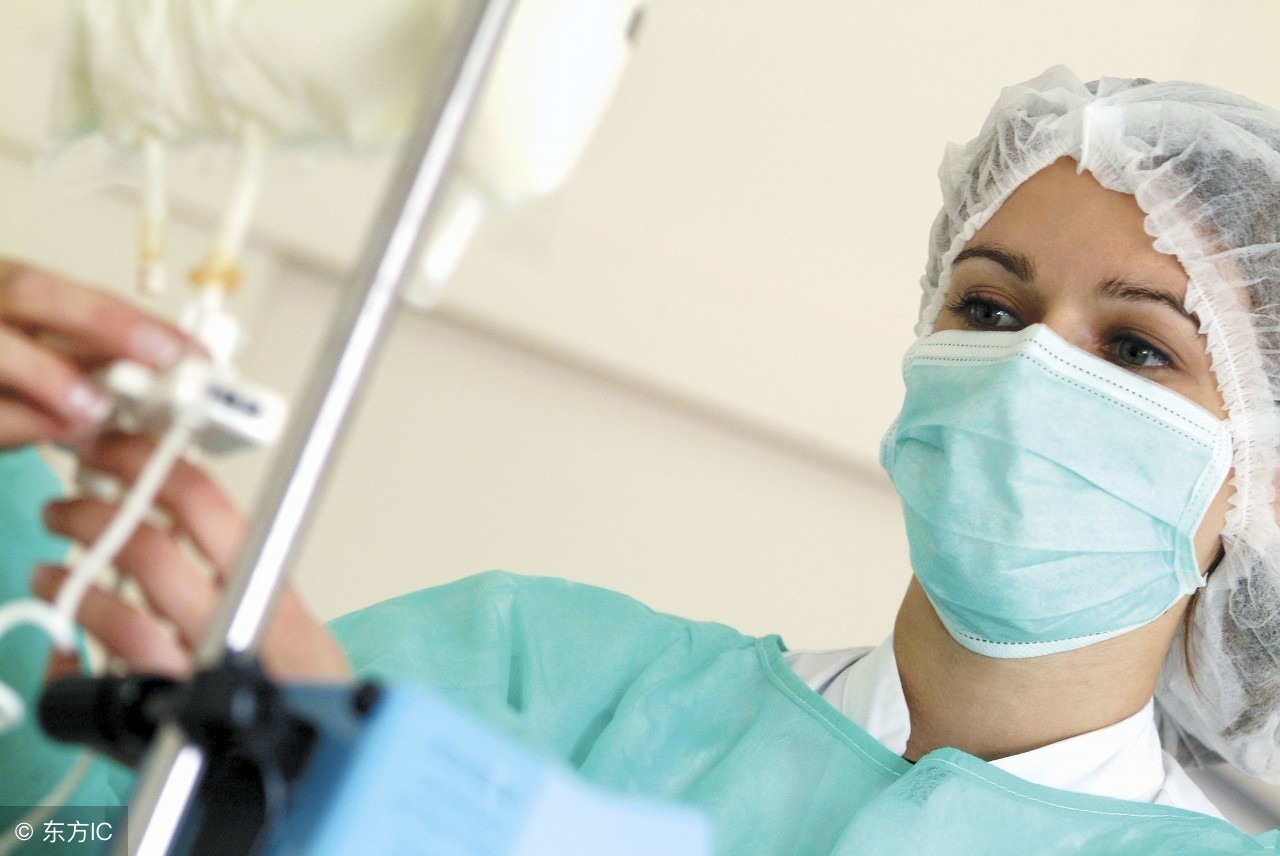 输液一瓶完了没换液体会进空气吗,输液液体输完了会进空气吗