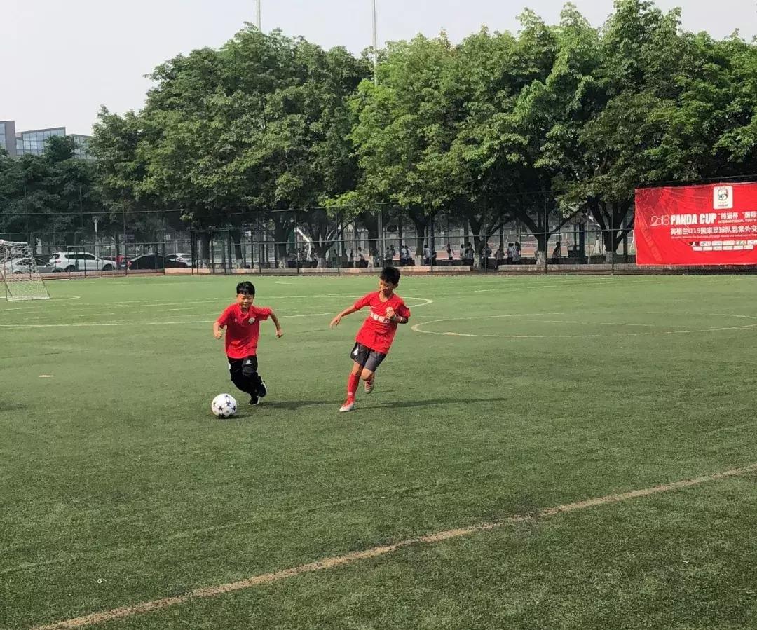 走近央视、人民日报争相报道的双流足球少年，他们走红不是偶然