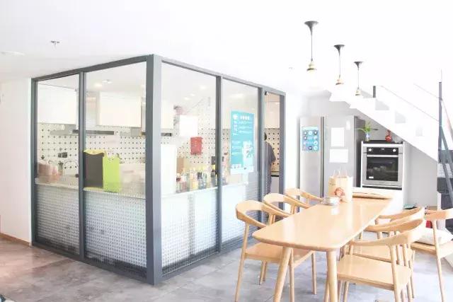 湾流国际——不是市中心的总部基地｜睿和研究