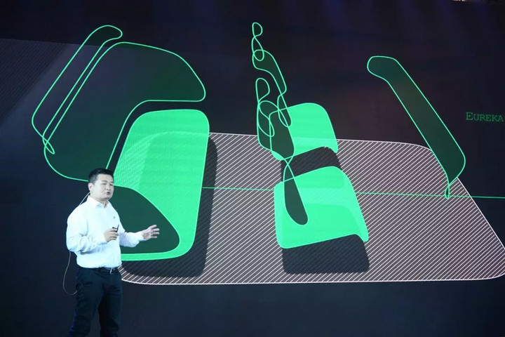 合众新能源哪吒怎么样,合众新能源汽车哪吒七座