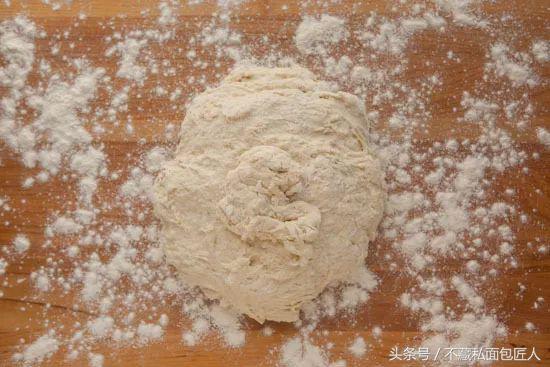 用面粉和牛奶做面包不用酵母,怎么做面包不用烤箱不用酵母