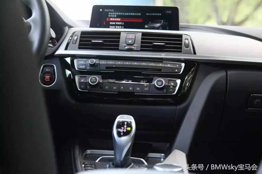 2020款宝马330i曜夜版百公里实测,2020款宝马330im曜夜版落地价