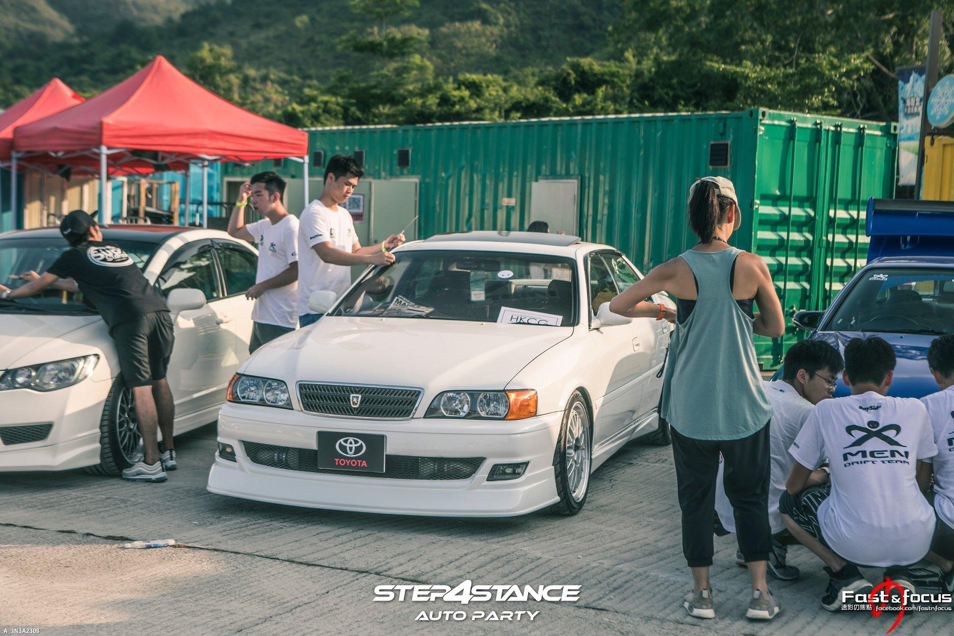 昨天300多部改装车大聚会，怪不得人们都说香港是玩车天堂！