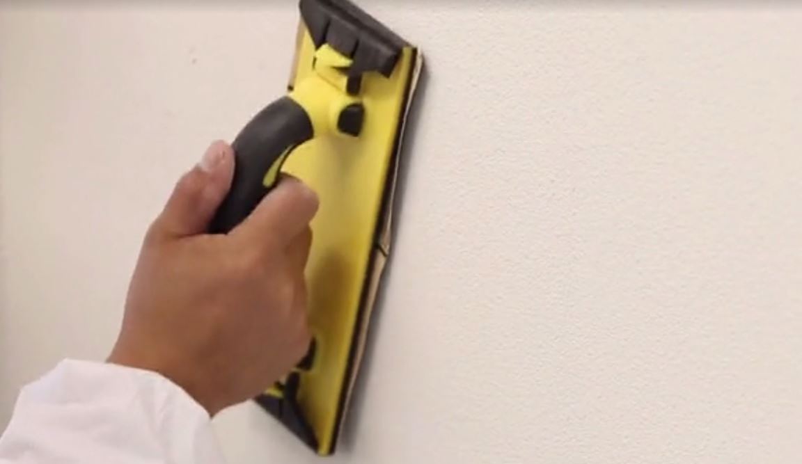 如何修补大面积墙面窟窿,如何修补墙面上的小洞