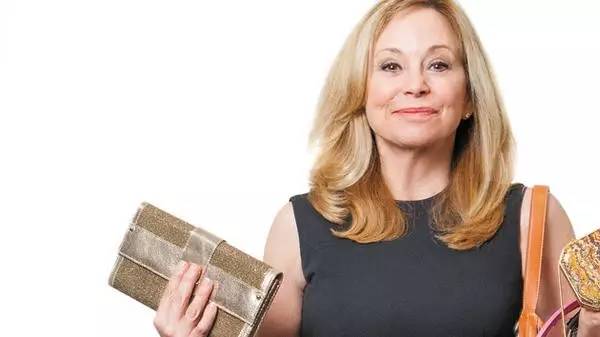 43岁被老公赶出家门赚32亿,43岁被老公赶出家门60岁却赚32亿