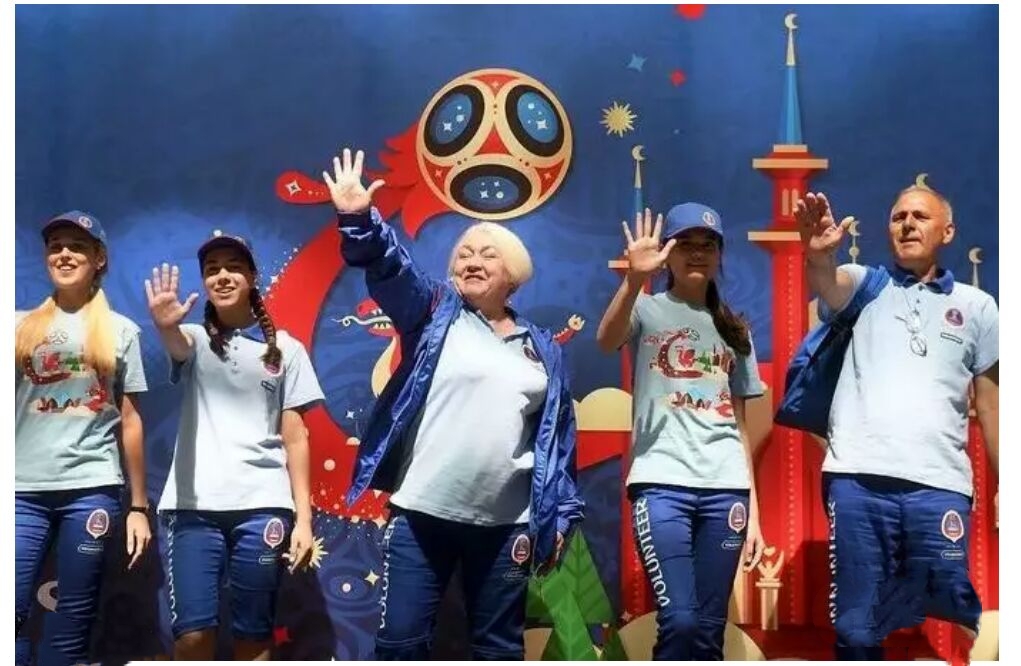 「和芷若看世界杯」：清凉盛夏，激情无限，世界杯来了！