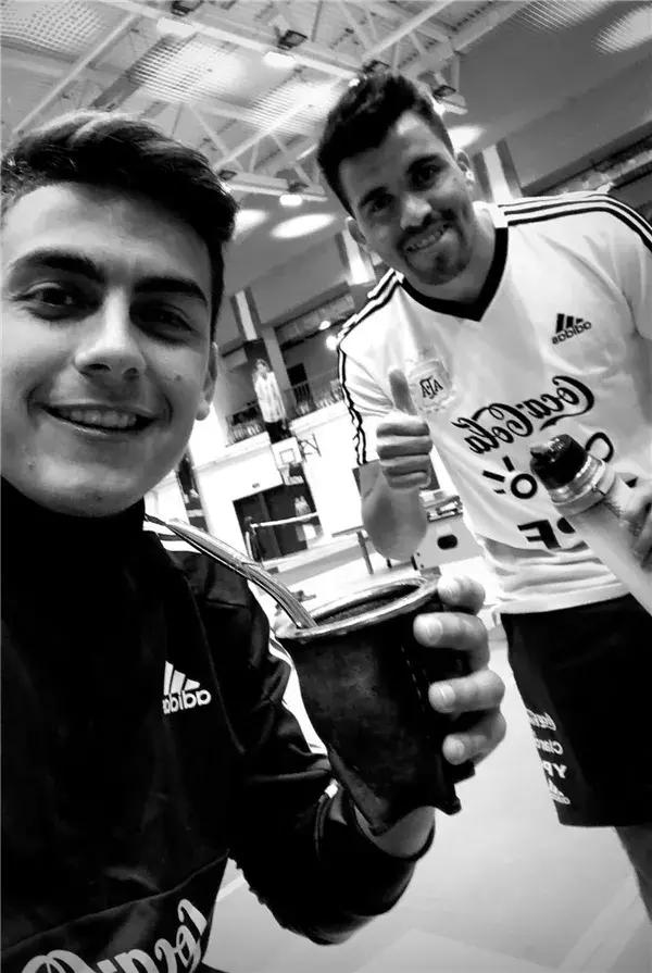 从姐弟恋到保姆上位世界杯球星背后的女人都不简单