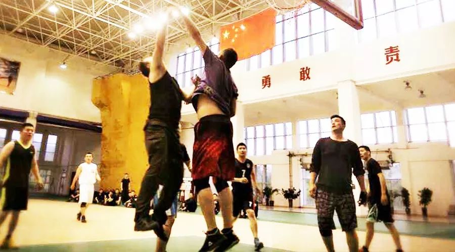 警务实战教官为民警讲授实战技能,警务实战教官需要具备哪些能力