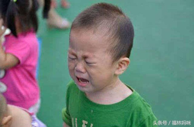 孩子哭闹怎么办育儿师一招搞定,孩子哭闹怎么办爸爸一招止哭