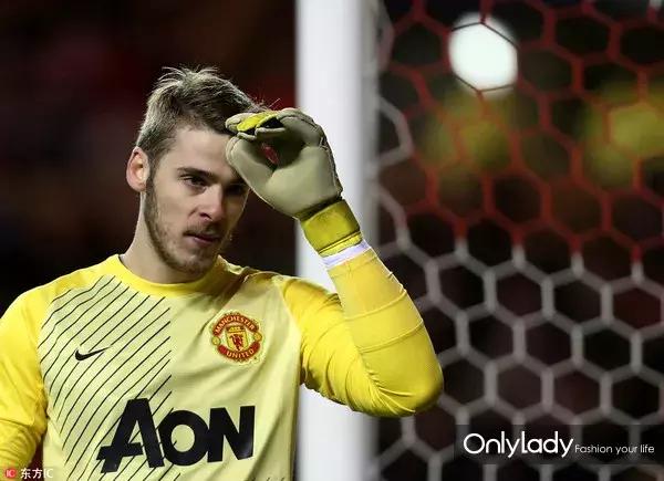 文明观球，给你心目中的世界杯巨星太太团排个名吧！