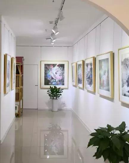 艺术应符合时代的审美——访图南轩画馆主人王刚华先生