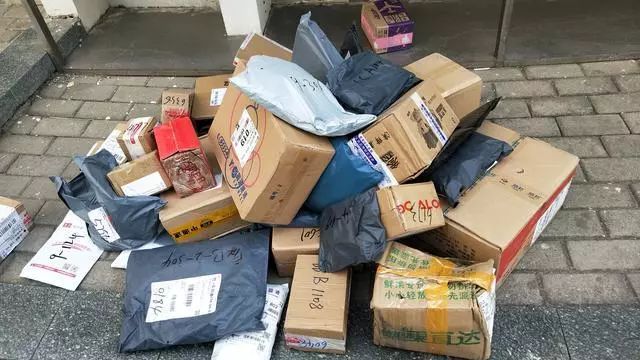 6.18你买买买，人家挣挣挣，这些大学生的创业方法，大写加粗的服