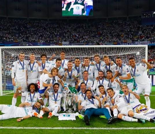 世界杯球星西装霸气出场,世界杯德国队男团西装出场