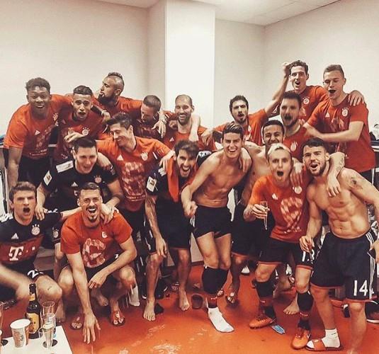 世界杯球星西装霸气出场,世界杯德国队男团西装出场