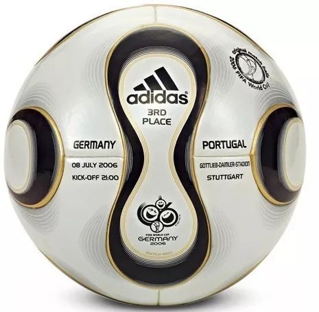 世界杯发展史简介,2002足球世界杯