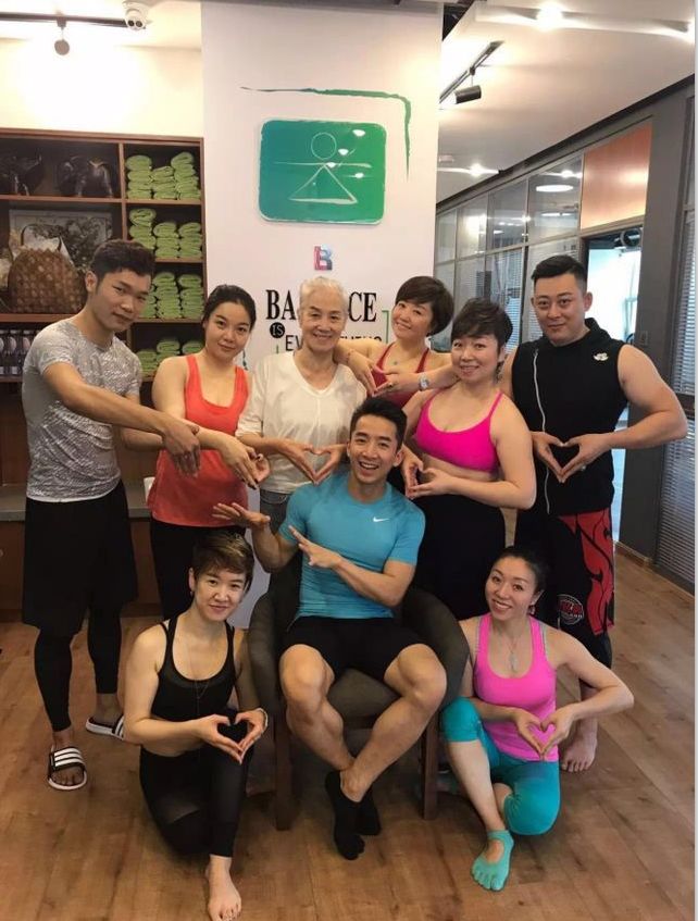 73岁中国最美奶奶健身抗癌,73岁天津老奶奶健身13年摆脱癌症