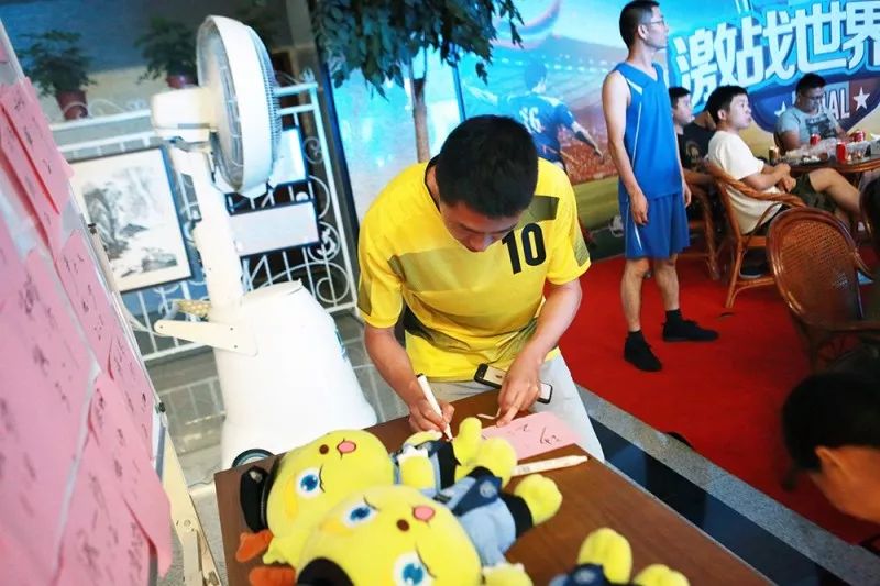 别羡慕！这家公安局将从优待警做到了极致，世界杯还可以这么看～