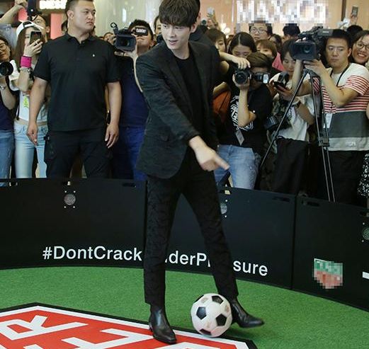 11个明星组合足球队,11位足球明星