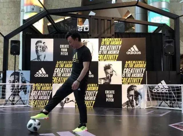 陈奕迅世界杯现场完整版,陈奕迅世界杯获奖视频