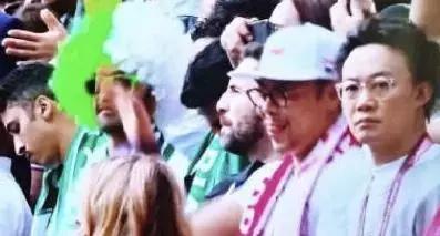 歌神亲临世界杯现场原来不只是为了看球还有神秘任务