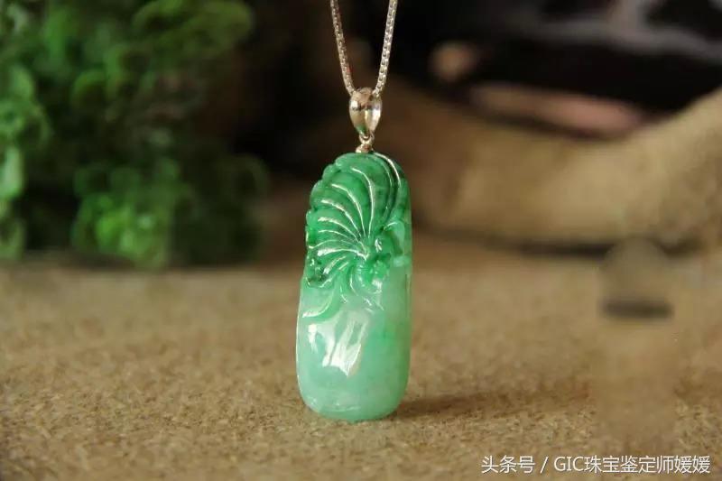 西双版纳买的翡翠真的假的,西双版纳翡翠的价格真假