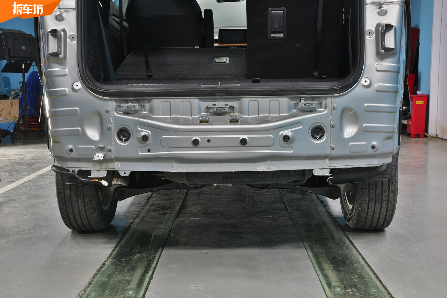 五菱宏光s3后门塑料拆解视频,五菱宏光s3视频说明书