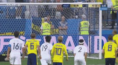 世界杯第五日精彩看点，CCTV-1带您快速回顾进球瞬间！