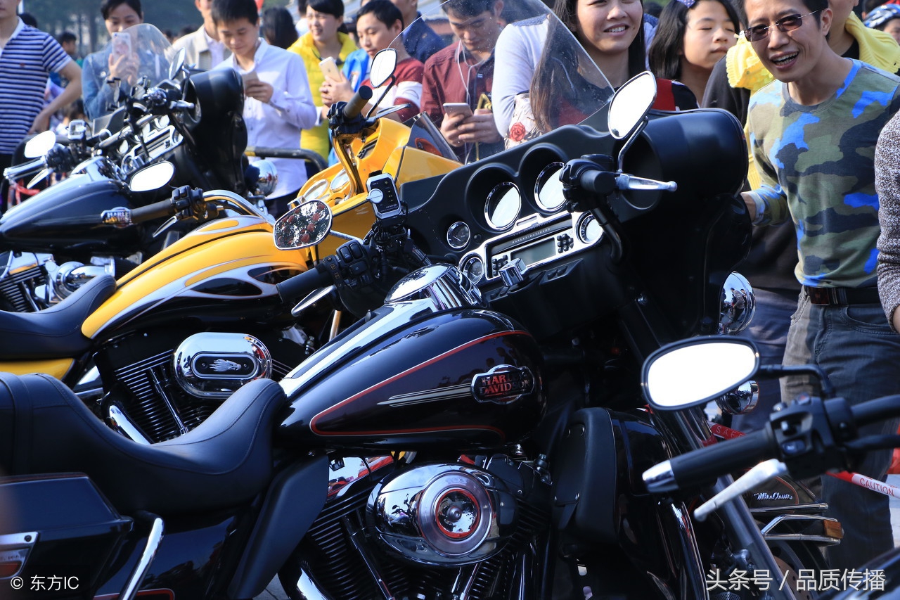 每人被俱乐部认可，哈雷俱乐部才能被社区认可，骑车、公益、成熟