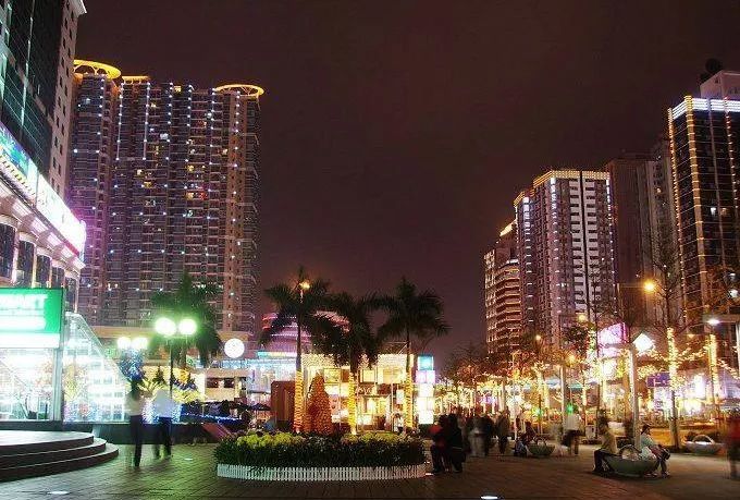 深圳的夜景哪个地方比较漂亮,深圳夜景灯光秀最佳观看地点