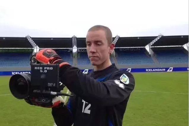 扑出梅西点球的门将,冰岛门将神扑梅西点球