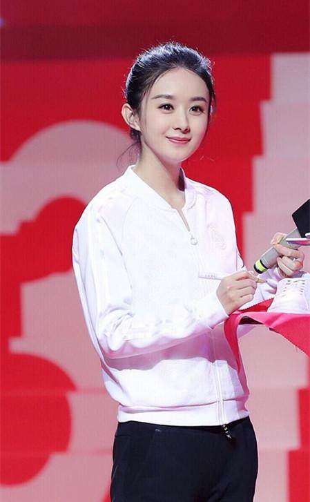 迪丽热巴粉色运动装,杨幂迪丽热巴的衣服