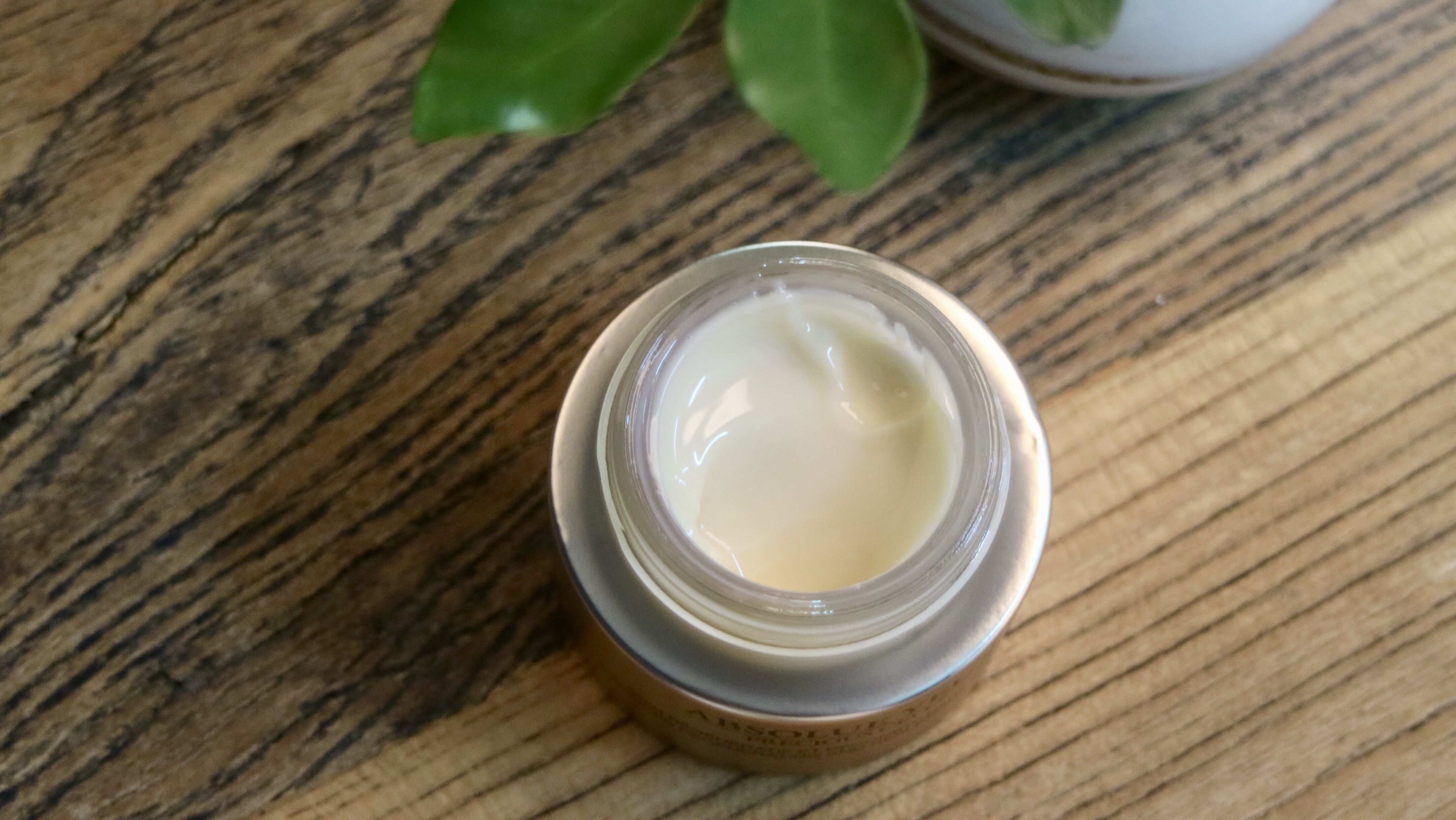 兰蔻菁纯霜真实测评,兰蔻菁纯臻颜精华粉底液真实测评