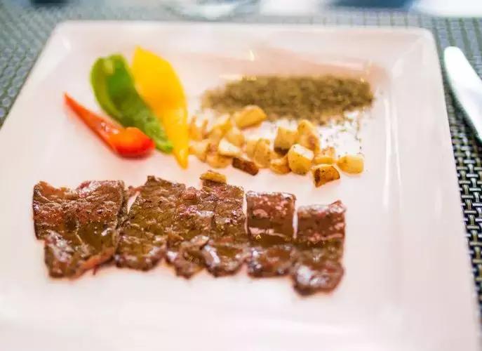 武汉最贵贵贵贵贵贵的土豪餐厅！吃过的都是有钱人！