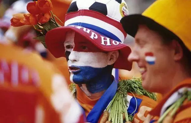 足球与音乐的碰撞图片,足球跟时尚的搭配