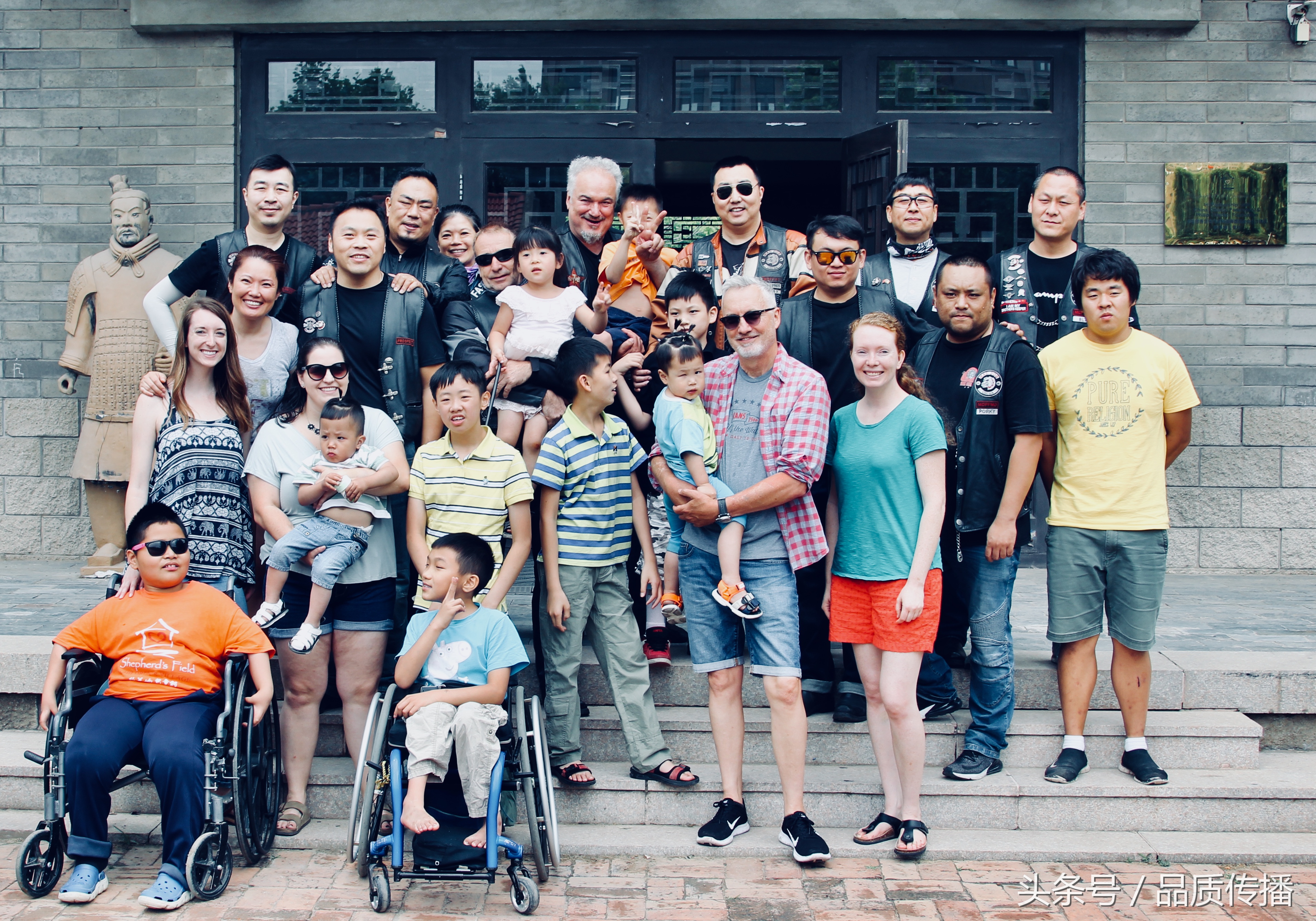 摩托车俱乐部就像足球国家队,美国俄罗斯污泥不染,万国猘翻乐善