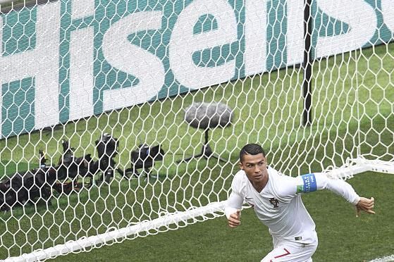 c罗最不可思议的十大进球,c罗解锁国家队百球