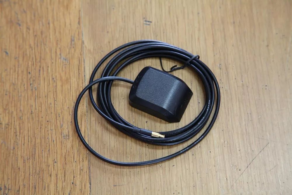 看上去只是一个后视镜？能语音交互的360智能云镜已可替代智联车机