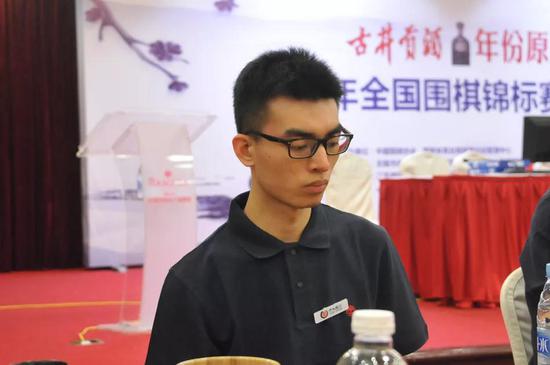 *藏西**中驰首战修得正果顽强拼搏成功升入全国围甲