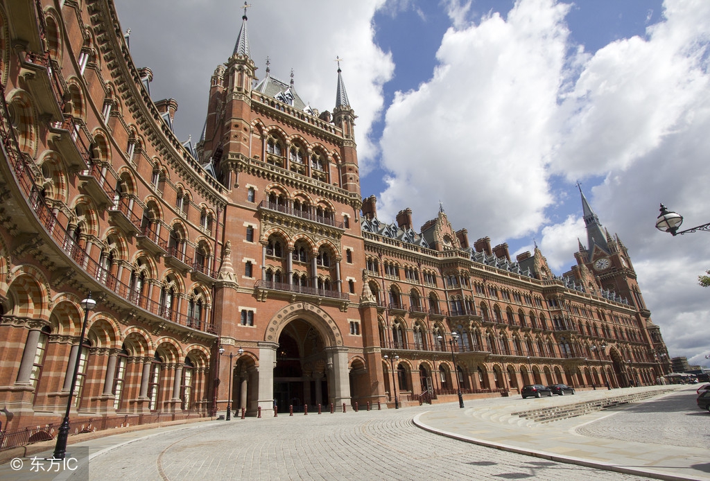 2018年暑期出境游热门目的地及酒店价格趋势发布